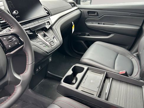 New 2026 Honda Odyssey Sport-L image 10
