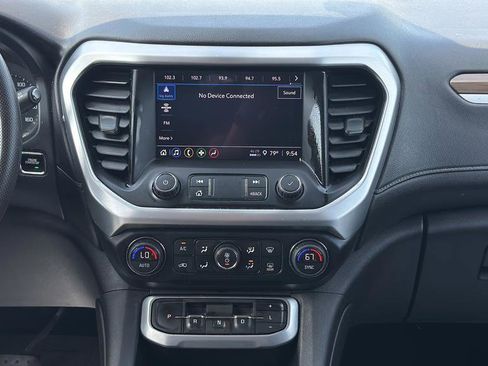Used 2021 GMC Acadia SLE w/ Driver Convenience Package FWD image 18