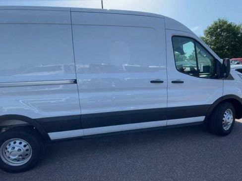 New 2026 Ford Transit 250 148 Medium Roof Extended AWD image 9