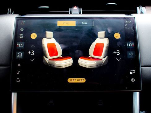 Used 2024 Land Rover Discovery Sport S image 33