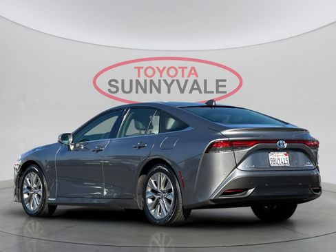 Certified 2022 Toyota Mirai XLE image 7