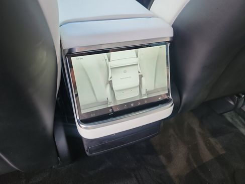 Used 2023 Tesla Model X AWD/4WD image 13