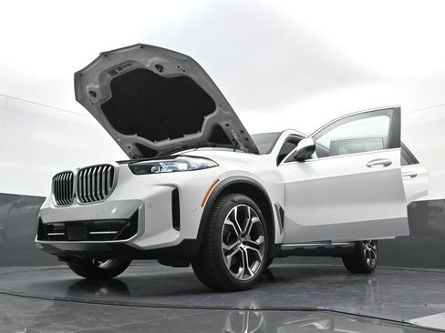 New 2026 BMW X5 xDrive40i AWD/4WD image 40
