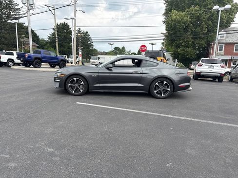 Used 2020 Ford Mustang GT w/ Equipment Group 301A RWD image 3