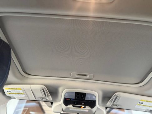 Used 2023 Subaru Crosstrek Hybrid w/ Moonroof Package w/Navigation image 14