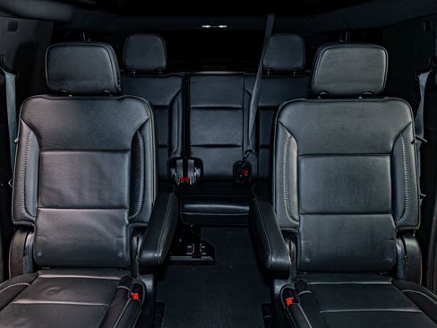 Used 2022 GMC Yukon XL Denali image 23