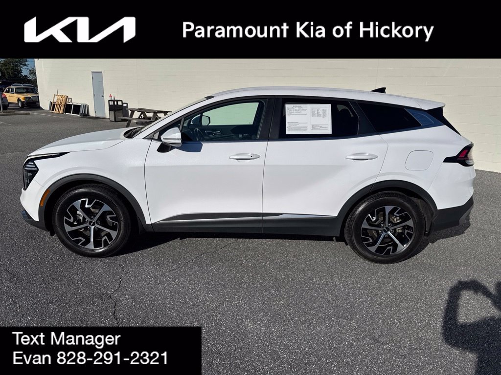 Used 2024 Kia Sportage EX FWD image 4