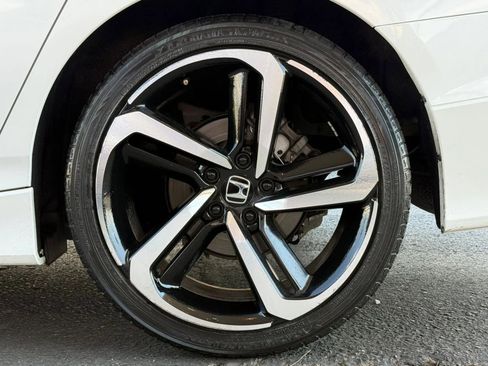 Used 2018 Honda Accord Sport image 56