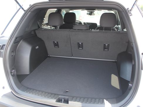 New 2027 Chevrolet Equinox LT AWD/4WD image 17