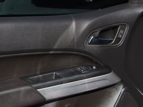 Used 2022 Chevrolet Colorado LT w/ Fleet Safety Package image 17