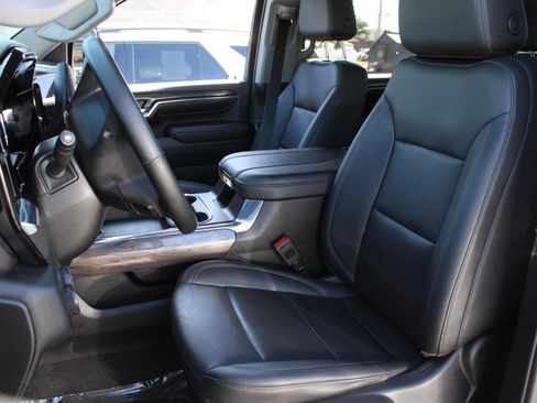 Used 2024 Chevrolet Silverado 3500 LTZ w/ LTZ Convenience Package AWD/4WD image 15