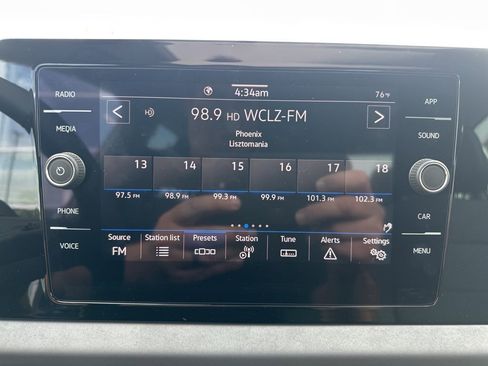 New 2025 Volkswagen Jetta SE image 19