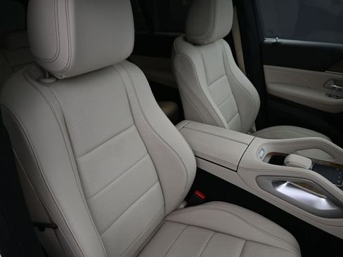 Used 2025 Mercedes-Benz GLE 350 4MATIC image 28