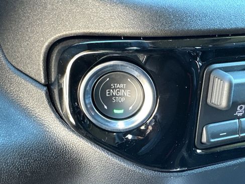 Used 2026 GMC Sierra 1500 SLT w/ SLT Premium Plus Package image 30