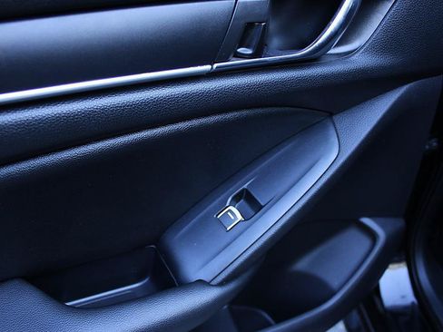 Used 2020 Honda Accord Sport image 15