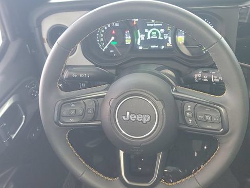 Used 2024 Jeep Wrangler Unlimited w/ Convenience Group AWD/4WD image 17