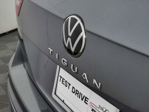 Certified 2023 Volkswagen Tiguan S FWD image 37