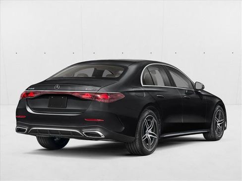 New 2026 Mercedes-Benz E 450 4MATIC Sedan image 2