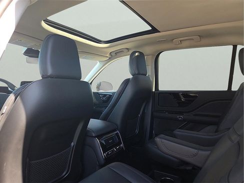 New 2026 Lincoln Aviator Premiere image 12