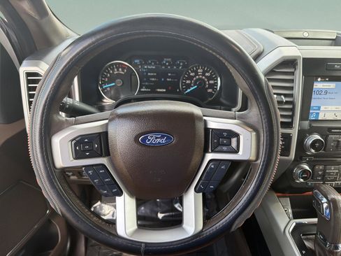 Used 2018 Ford F150 King Ranch image 11