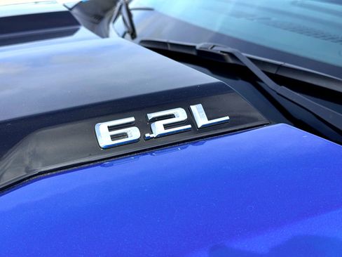 Used 2023 Chevrolet Silverado 1500 LT Trail Boss w/ LT Trail Boss Premium Package image 3