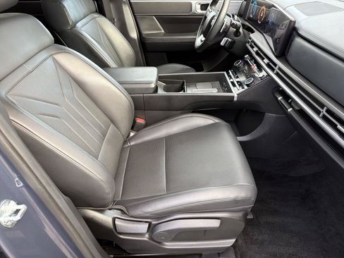 Used 2026 Hyundai Santa Fe SEL FWD image 11