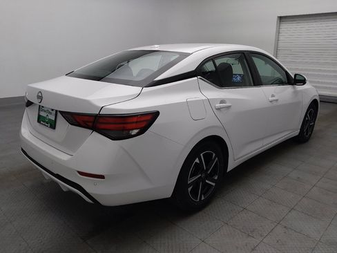 Used 2025 Nissan Sentra SV FWD image 9