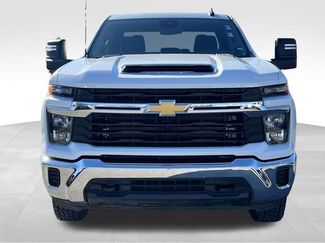 Used 2024 Chevrolet Silverado 2500 LT video 2