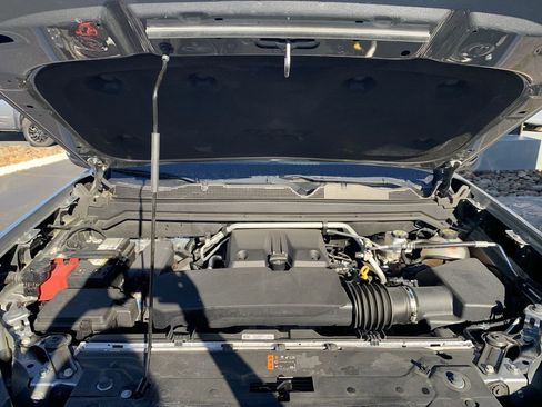 Used 2024 GMC Canyon Elevation w/ Convenience Package image 17