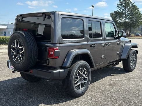 New 2026 Jeep Wrangler Sahara image 7