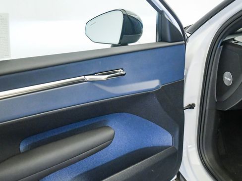 New 2026 Volvo EX30 Plus image 25