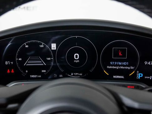 Used 2022 Porsche Taycan 4 Cross Turismo image 36