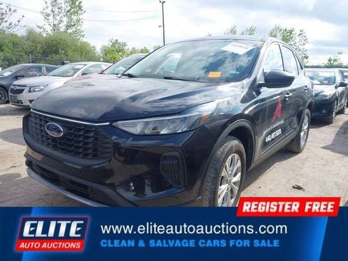 Used 2024 Ford Escape Active AWD/4WD image 4