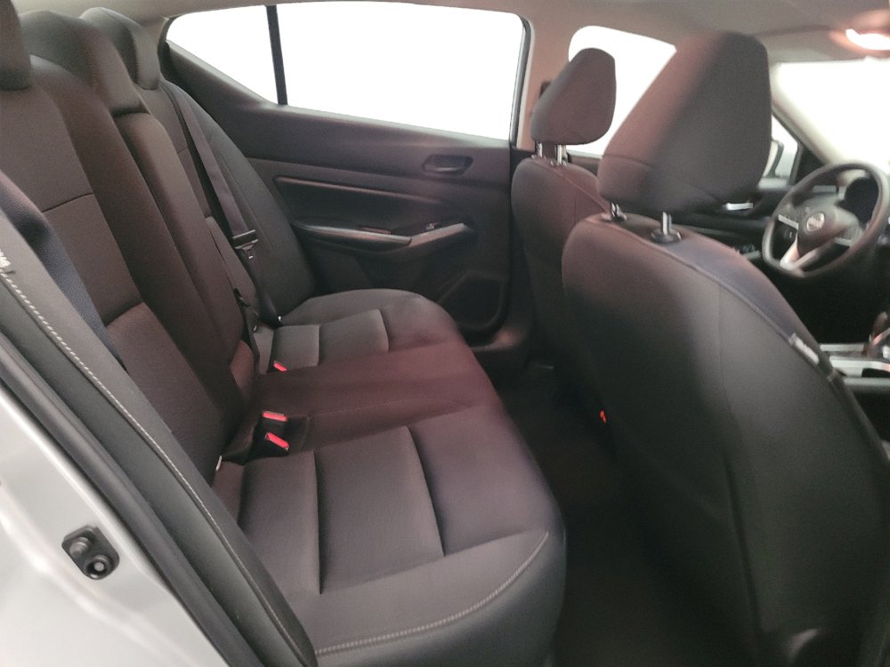 Used 2023 Nissan Altima 2.5 SV FWD image 19