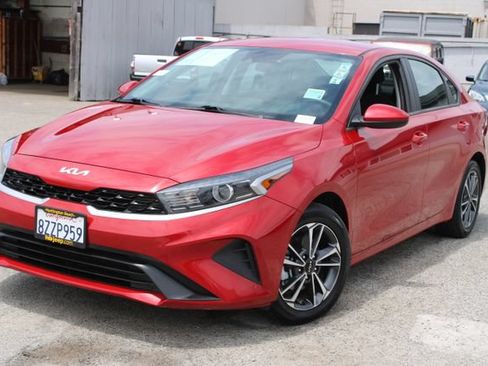 Used 2022 Kia Forte LXS FWD image 8