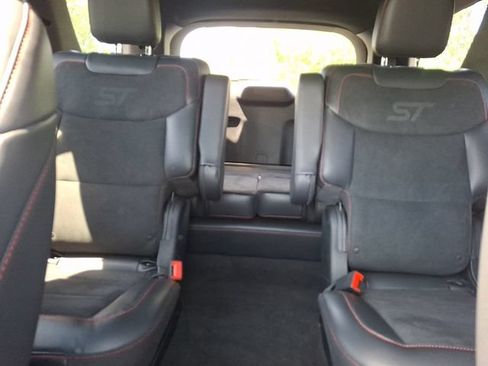 Used 2025 Ford Explorer ST AWD/4WD image 17
