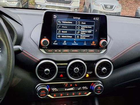 Used 2024 Nissan Sentra SR w/ SR Premium Package image 16