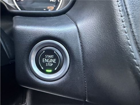 Used 2021 Chevrolet Suburban LT RWD image 42