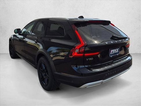 Used 2022 Volvo V90 B6 Cross Country w/ Advanced Package AWD/4WD image 7