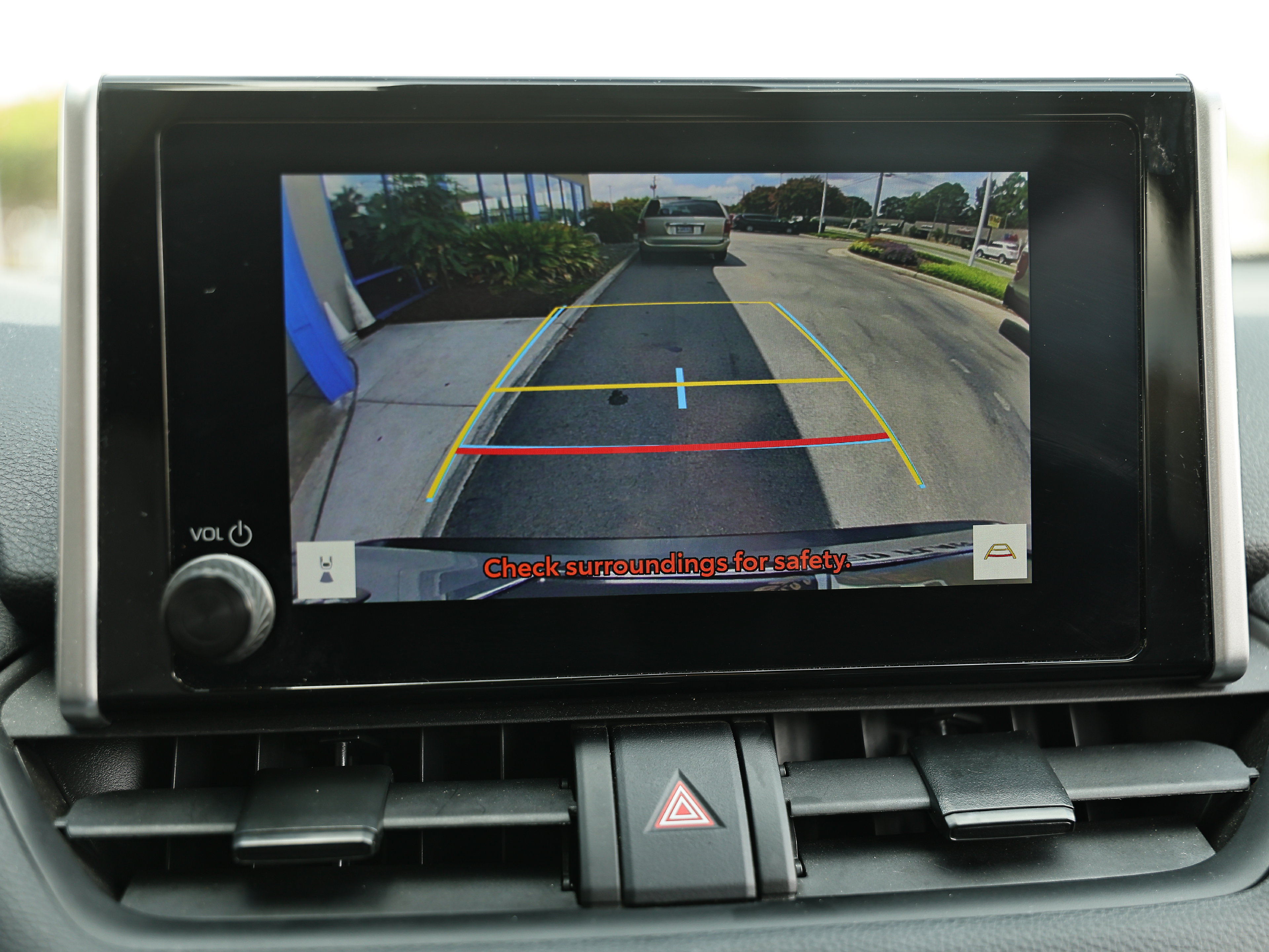 Used 2025 Toyota RAV4 XLE FWD image 35