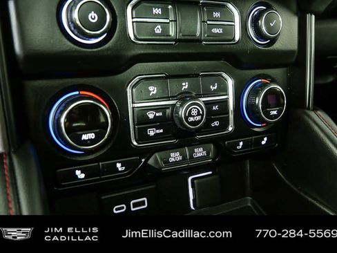 Used 2021 Chevrolet Tahoe RST w/ Luxury Package image 16