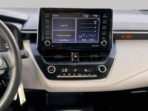 Used 2021 Toyota Corolla LE FWD image 5