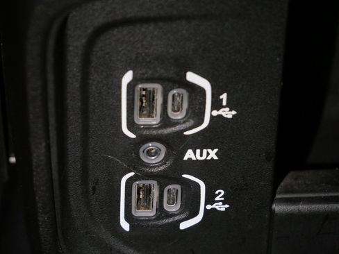 Used 2024 RAM 2500 Big Horn image 23