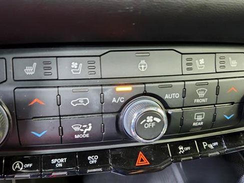 Used 2024 Dodge Durango GT AWD/4WD image 18