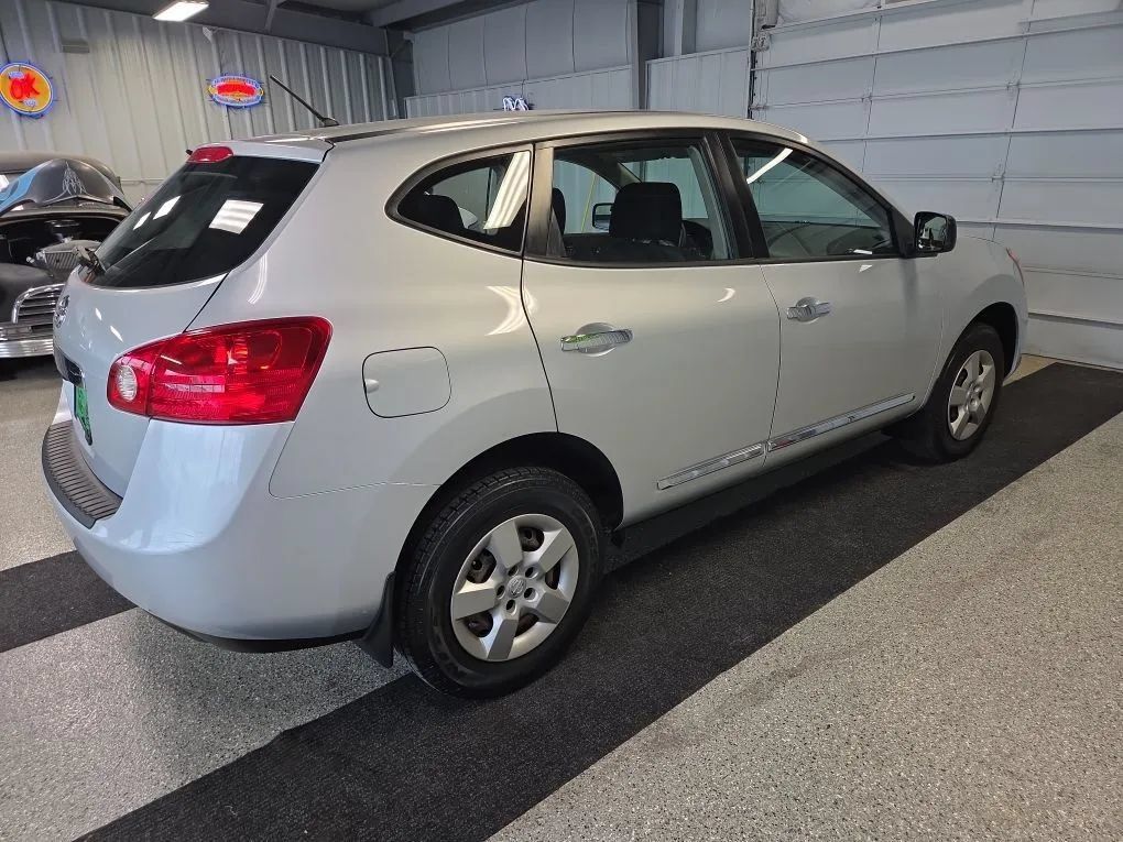 Used 2015 Nissan Rogue S FWD image 5