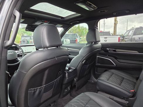 Used 2023 Kia Telluride EX X-Line image 21