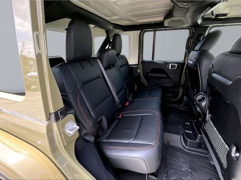 New 2026 Jeep Wrangler Unlimited Rubicon image 18