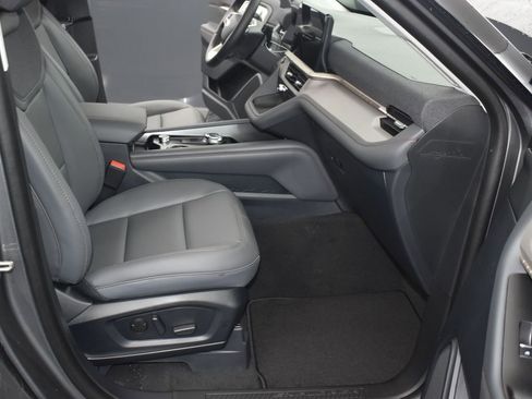 New 2026 Ford Explorer Active w/ Active Comfort Package image 21