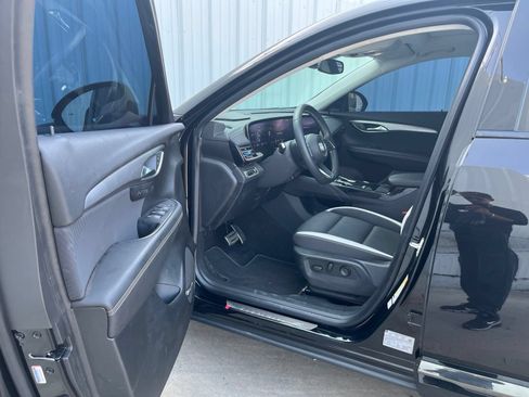 Used 2025 Buick Envision Sport Touring AWD/4WD image 10