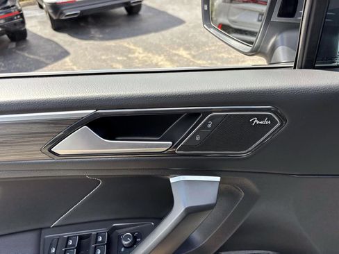 Used 2024 Volkswagen Tiguan SEL R-Line image 12